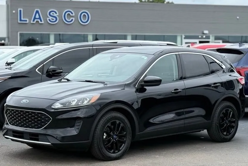 2020 Ford Escape SE photo 1