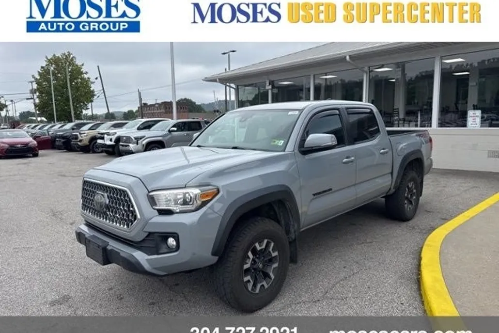 2019 Toyota Tacoma TRD Off-Road V6 photo 1