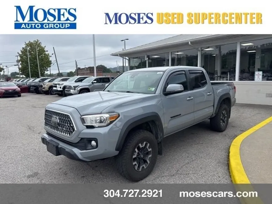 2019 Toyota Tacoma TRD Off-Road V6 photo 1