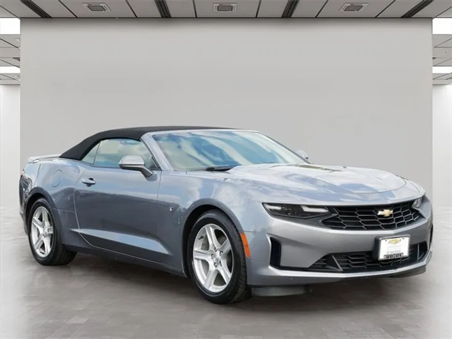 2019 Chevrolet Camaro 1LS 1LT photo 1