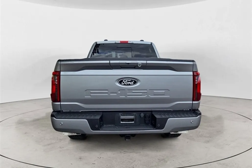 2024 Ford F-150 XLT photo 1