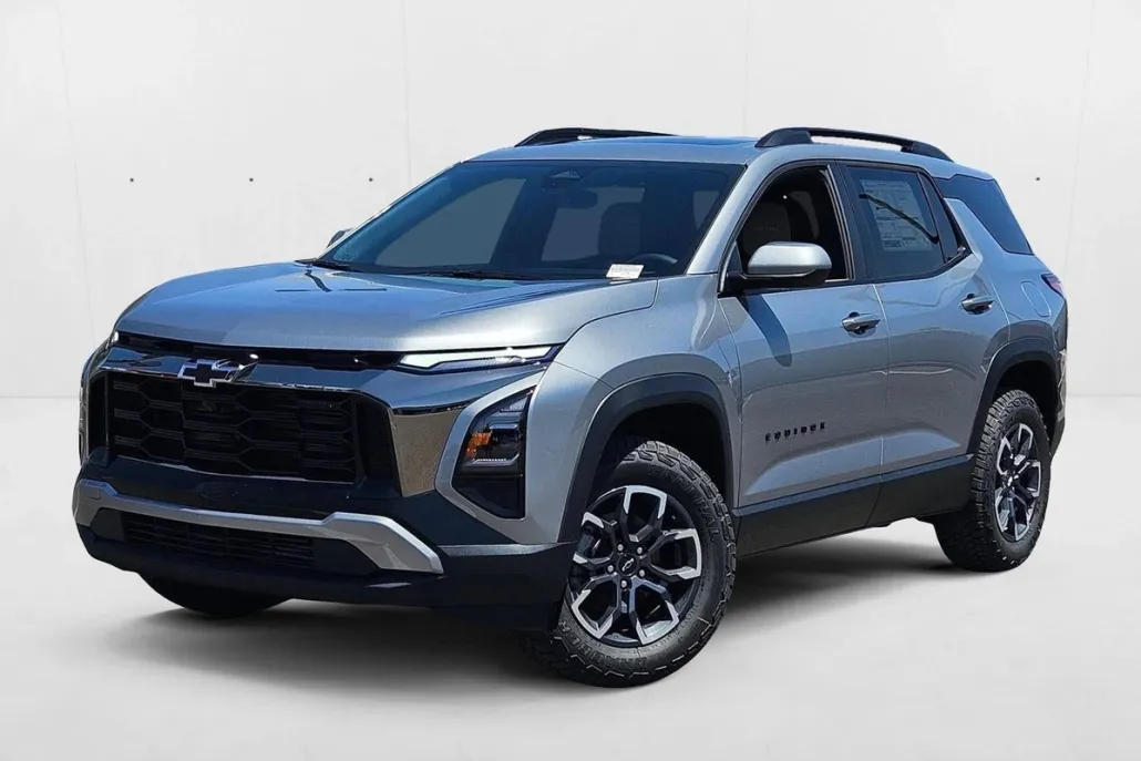 2026 Chevrolet Equinox ACTIV photo 1