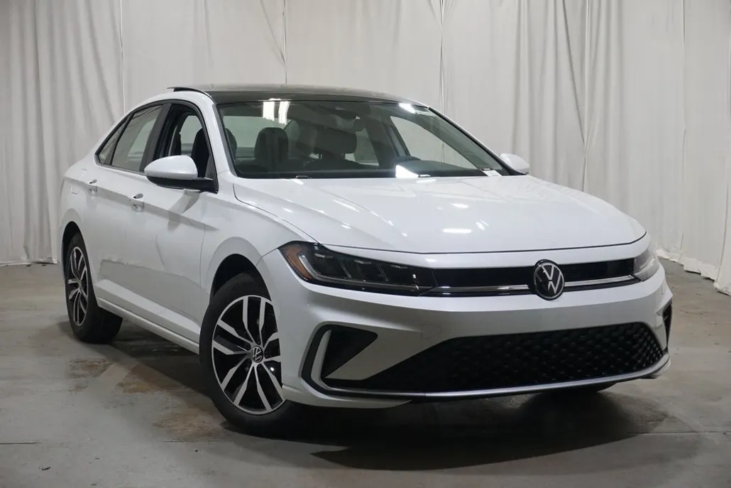 2025 Volkswagen Jetta 1.5T SE photo 1