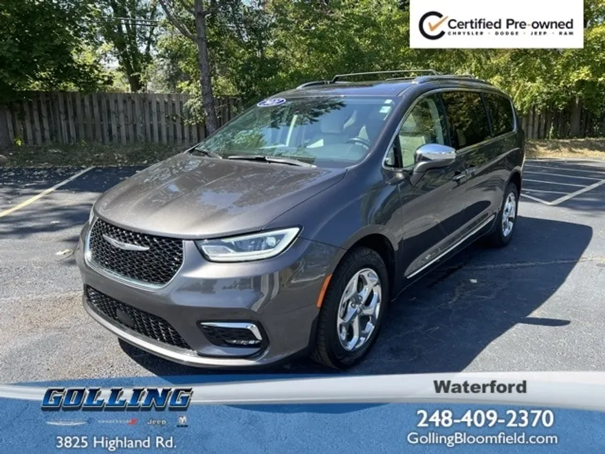 2021 Chrysler Pacifica Limited photo 1