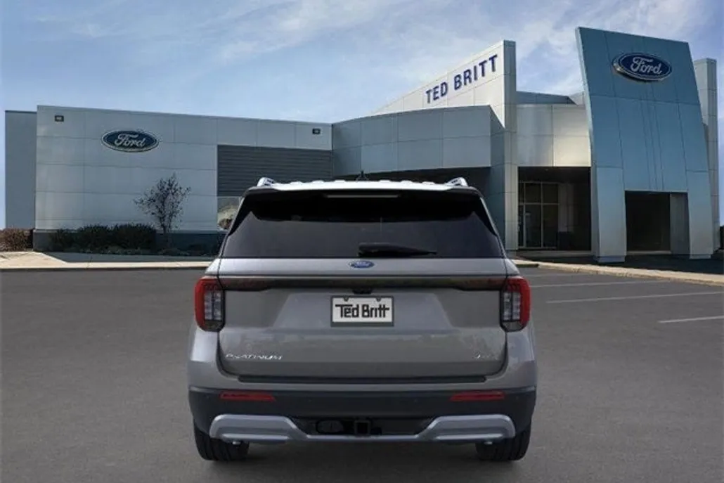 2025 Ford Explorer Platinum photo 1