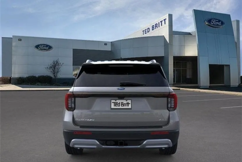 2025 Ford Explorer Platinum photo 1