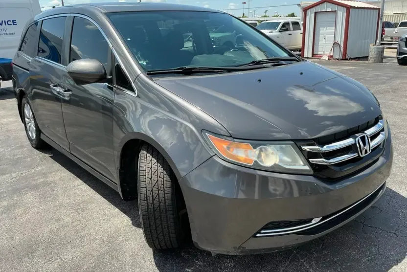 2014 Honda Odyssey EX photo 1