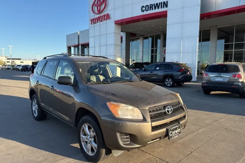 2011 Toyota RAV4 Base photo 1