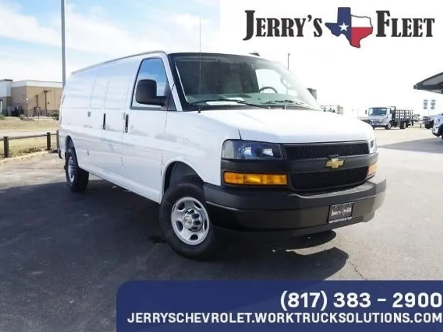 2025 Chevrolet Express Cargo 2500 photo 1