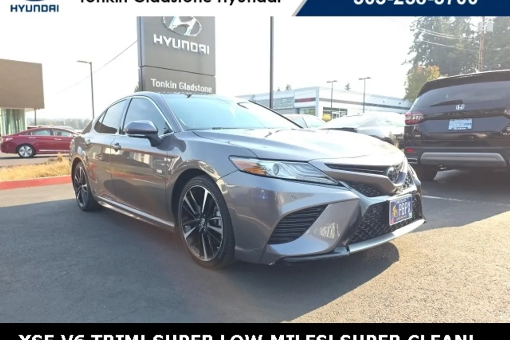 2018 Toyota Camry XSE V6 photo 1