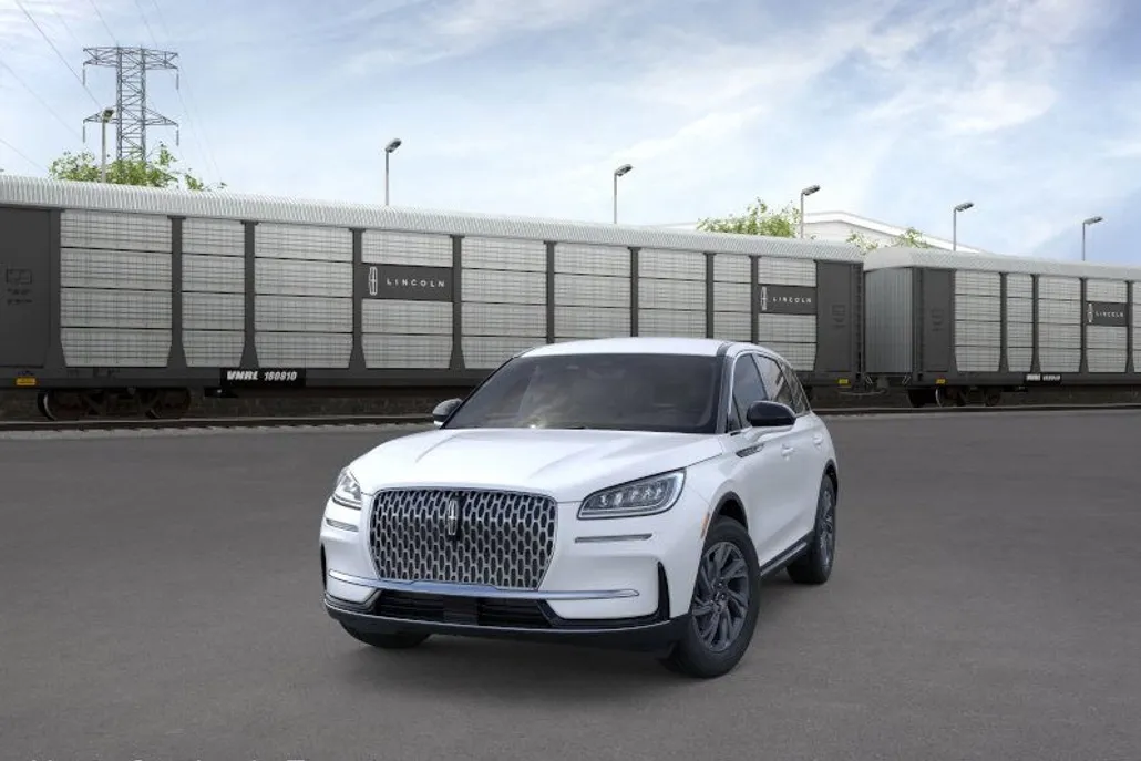 2025 Lincoln Corsair Premiere photo 1