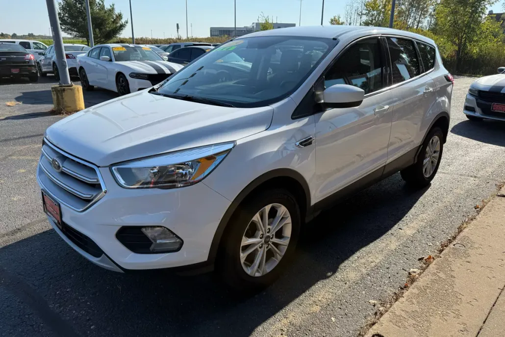 2019 Ford Escape SE photo 1