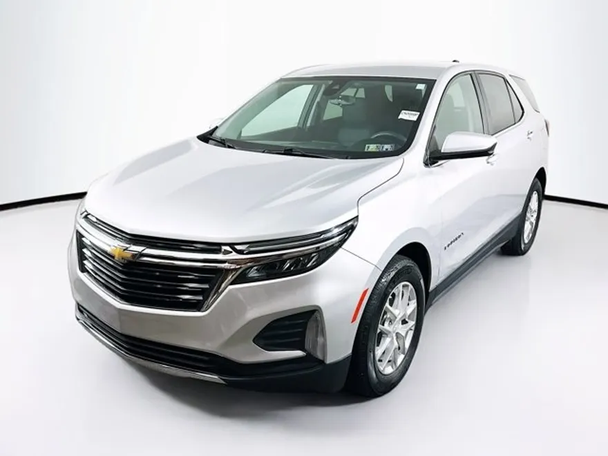 2022 Chevrolet Equinox LT photo 1