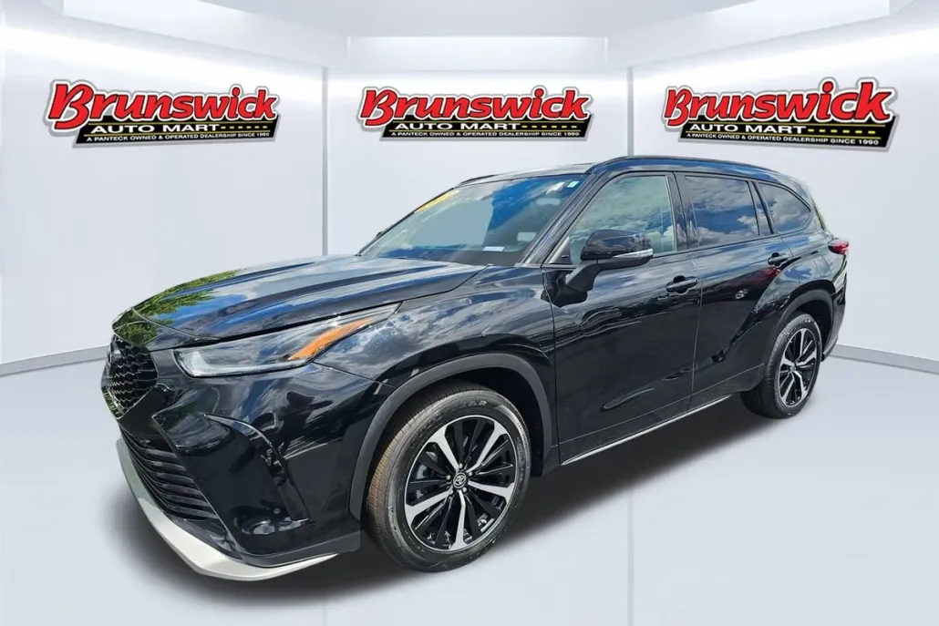 2022 Toyota Highlander XSE photo 1