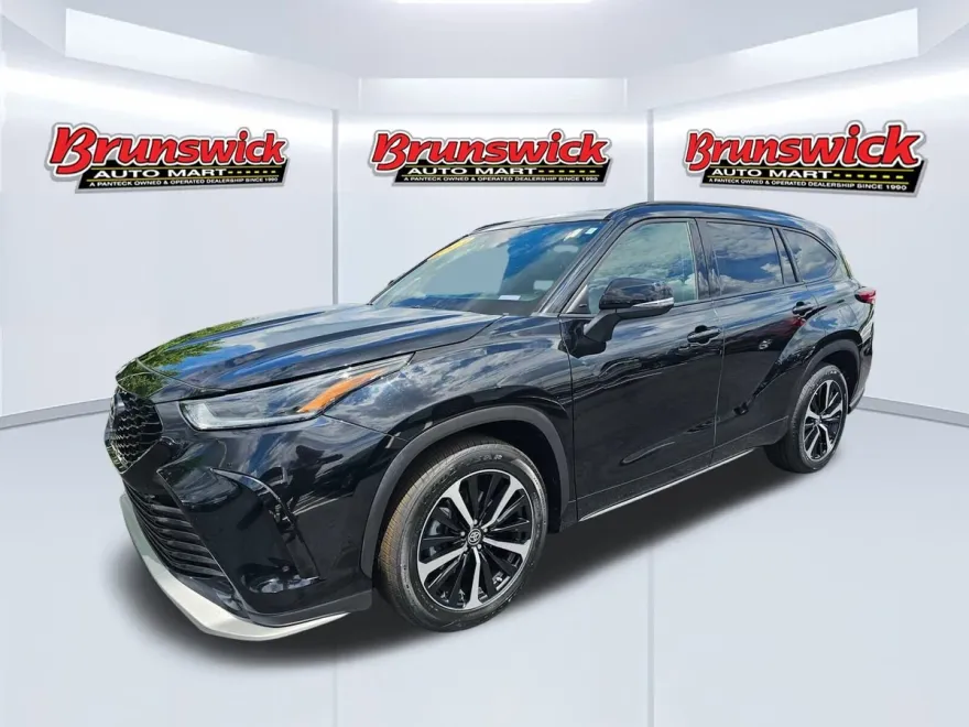 2022 Toyota Highlander XSE photo 1