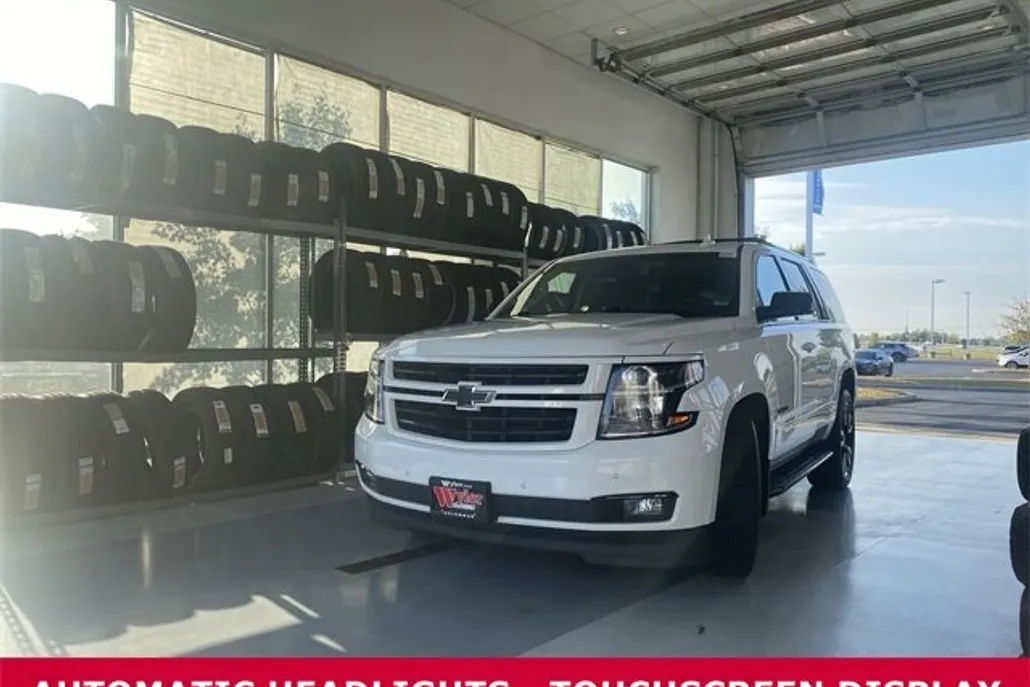 2018 Chevrolet Tahoe Premier photo 1
