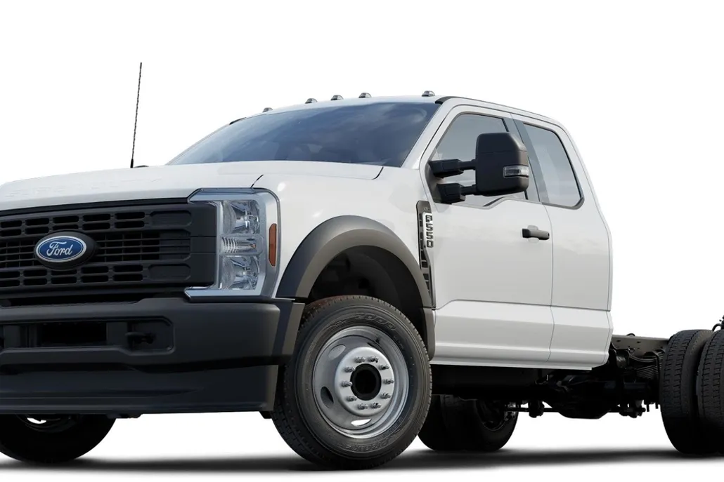 2025 Ford F-550 XL photo 1