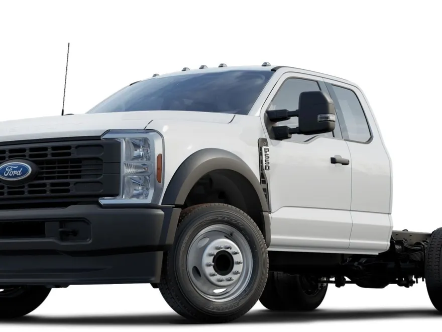 2025 Ford F-550 XL photo 1