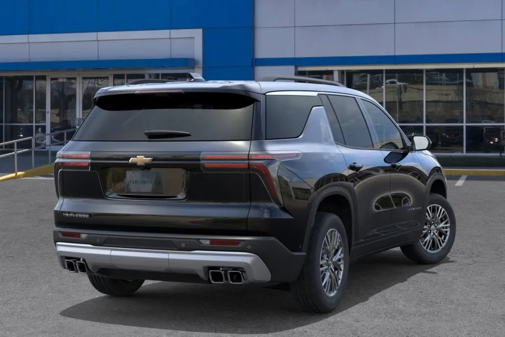 2026 Chevrolet Traverse 1LT photo 1