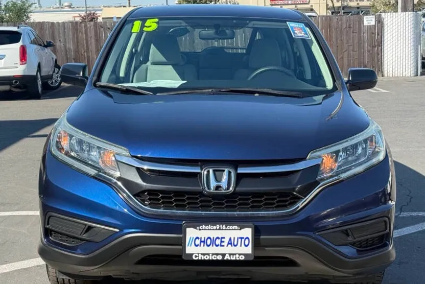 2015 Honda CR-V LX photo 1