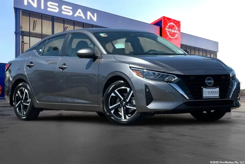 2024 Nissan Sentra SV photo 1