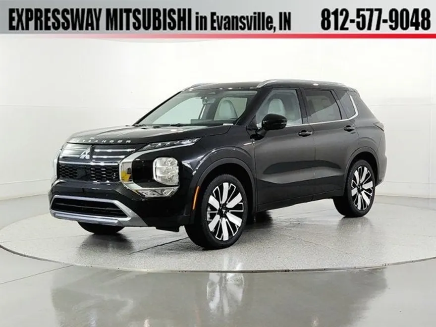 2025 Mitsubishi Outlander SEL photo 1