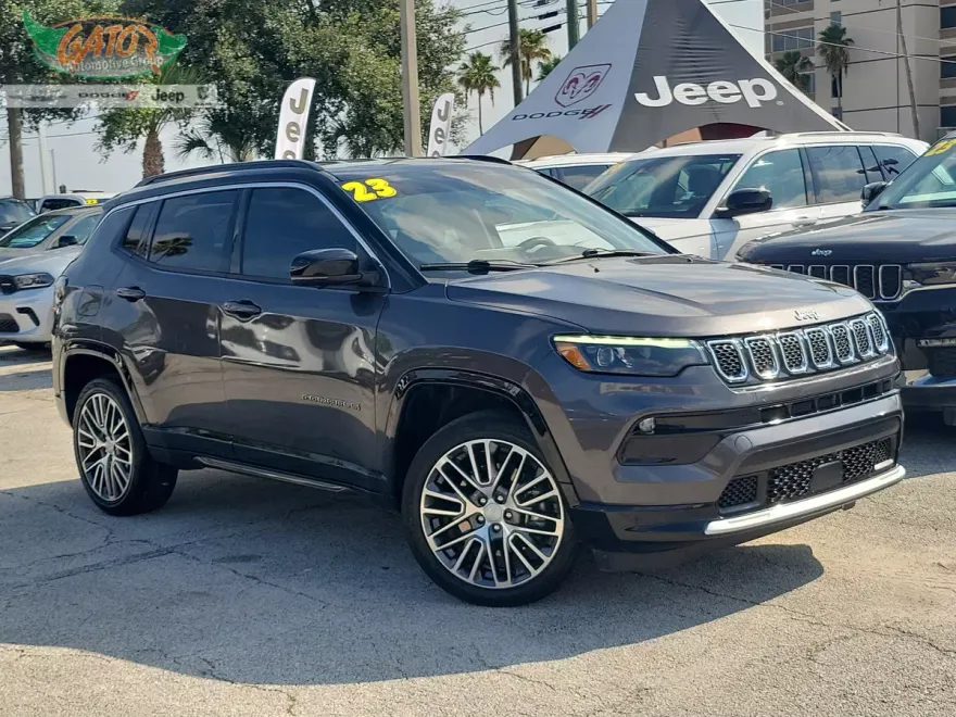 2023 Jeep Compass Limited photo 1