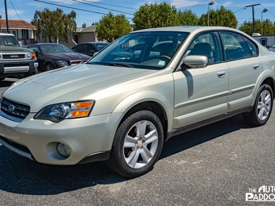 2005 Subaru Outback photo 1