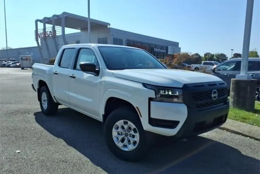 2026 Nissan Frontier Crew Cab S photo 1