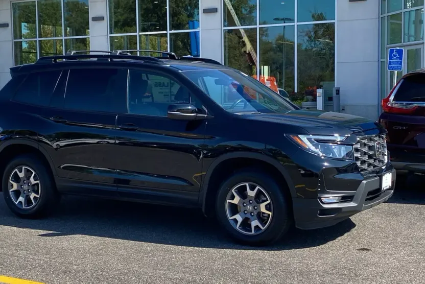 2022 Honda Passport TrailSport photo 1