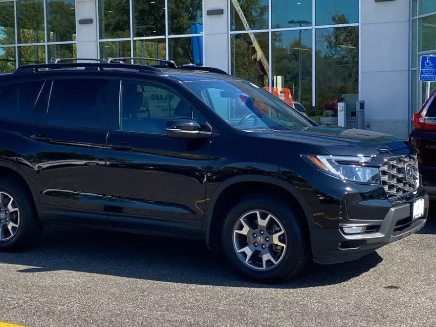 2022 Honda Passport TrailSport photo 1