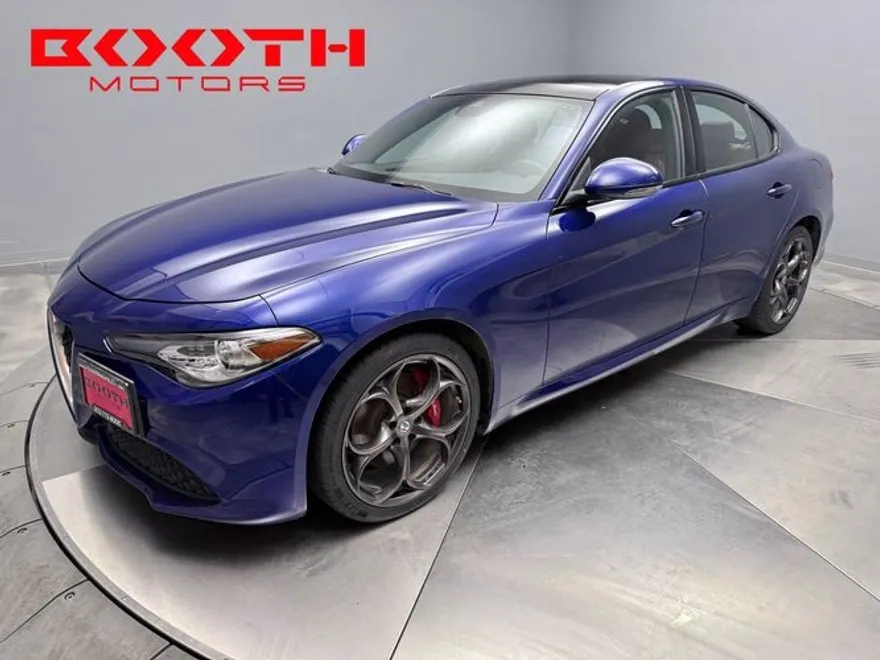 2020 Alfa Romeo Giulia Ti Sport photo 1