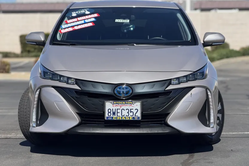 2021 Toyota Prius Prime XLE photo 1