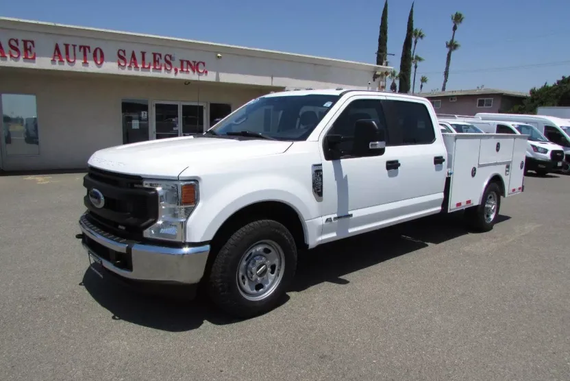2022 Ford F-350 XL photo 1