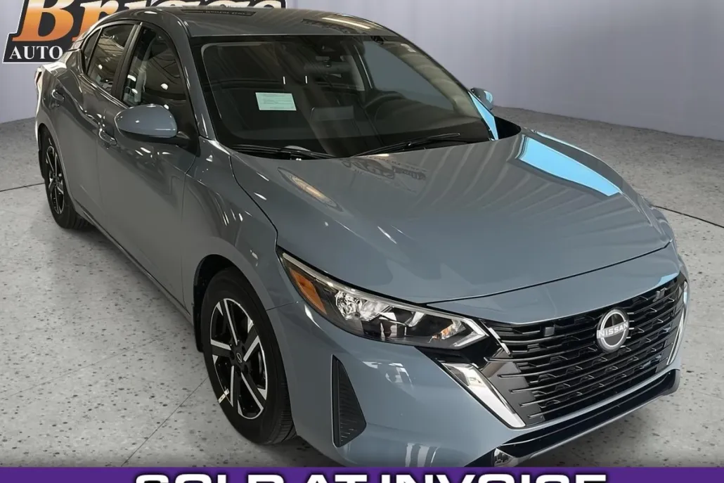 2025 Nissan Sentra SV photo 1