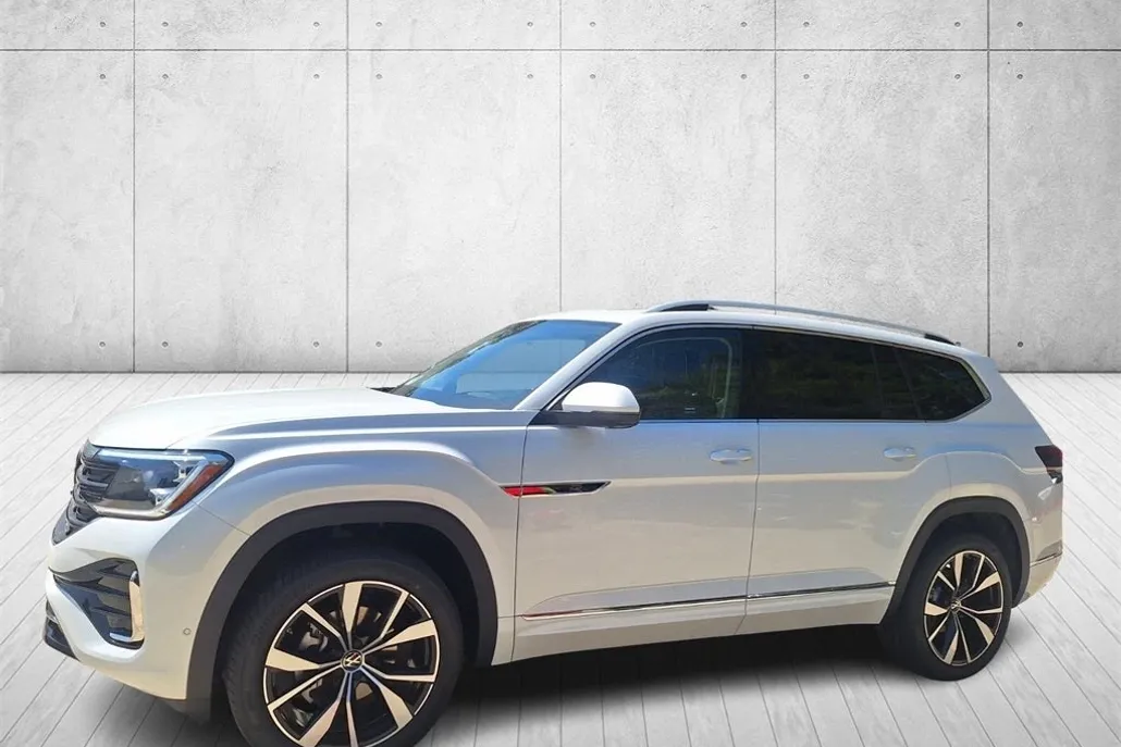 2025 Volkswagen Atlas SEL Premium R-Line photo 1