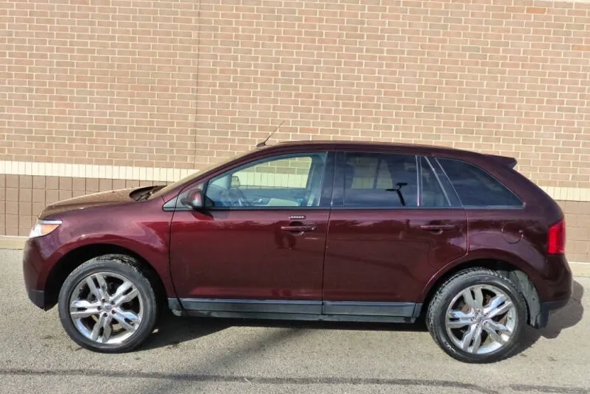 2012 Ford Edge SEL photo 1