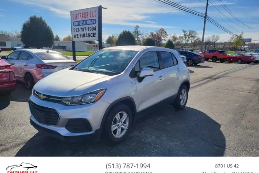 2020 Chevrolet Trax LS photo 1