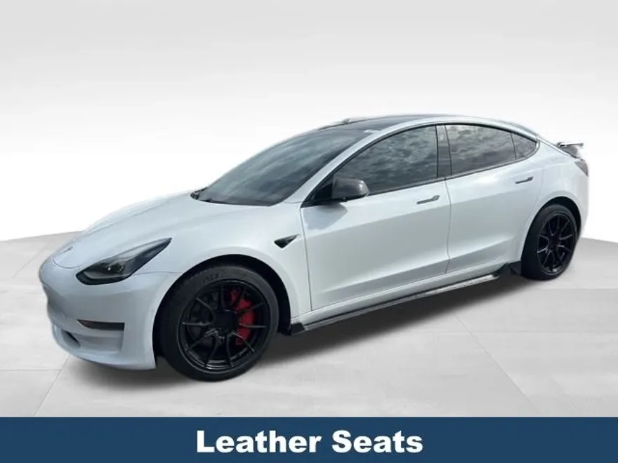 2021 Tesla Model 3 Standard Range Plus photo 1