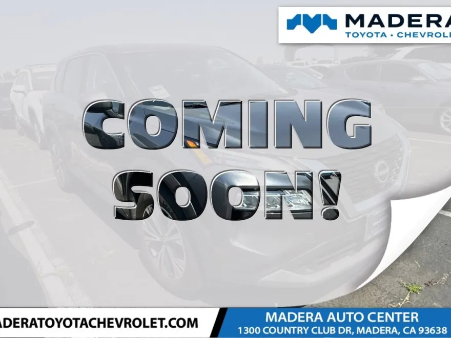 2023 Nissan Rogue SV photo 1