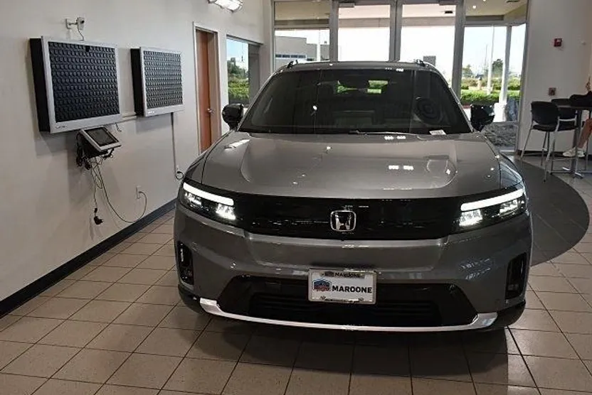 2025 Honda Prologue Elite photo 1