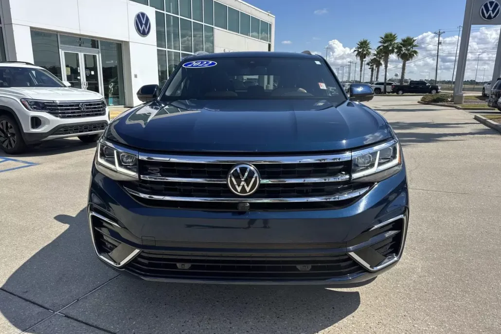 2022 Volkswagen Atlas Cross Sport V6 SEL Premium R-Line photo 1