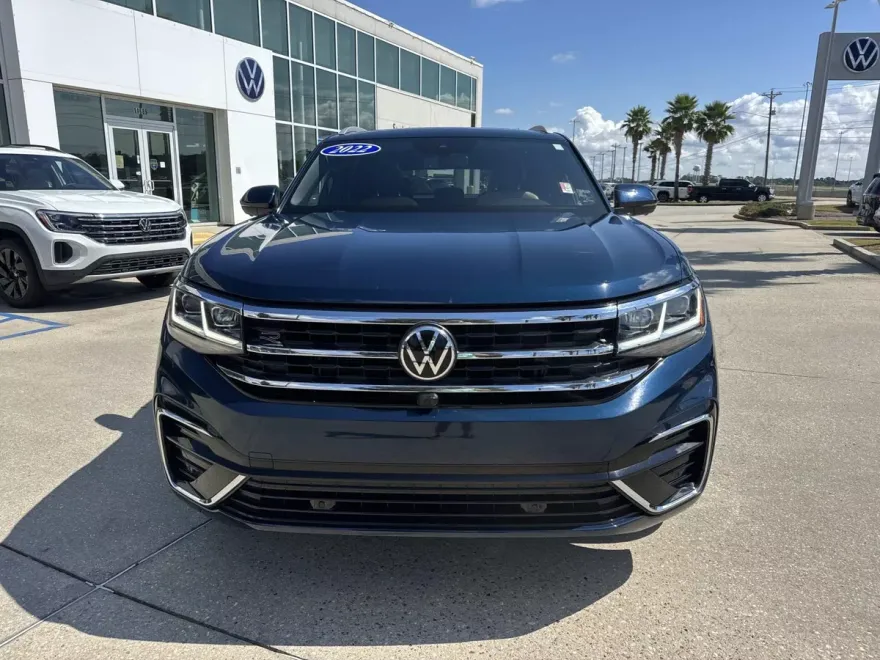 2022 Volkswagen Atlas Cross Sport V6 SEL Premium R-Line photo 1