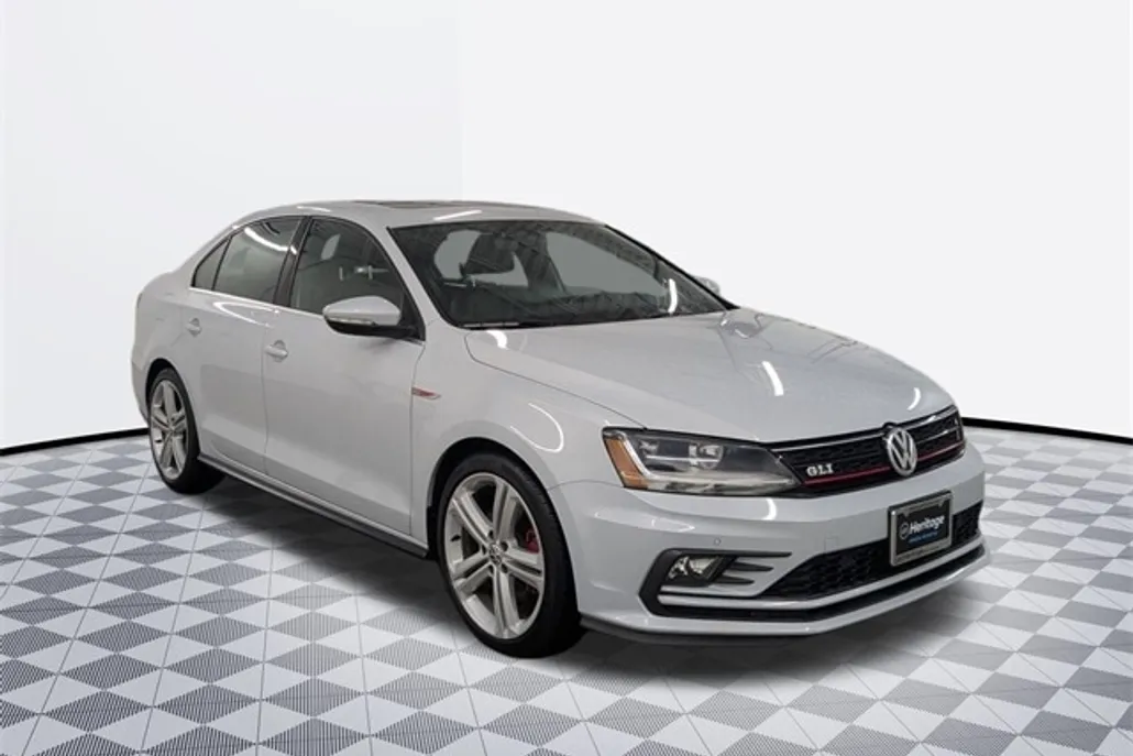 2017 Volkswagen Jetta GLI GLS photo 1