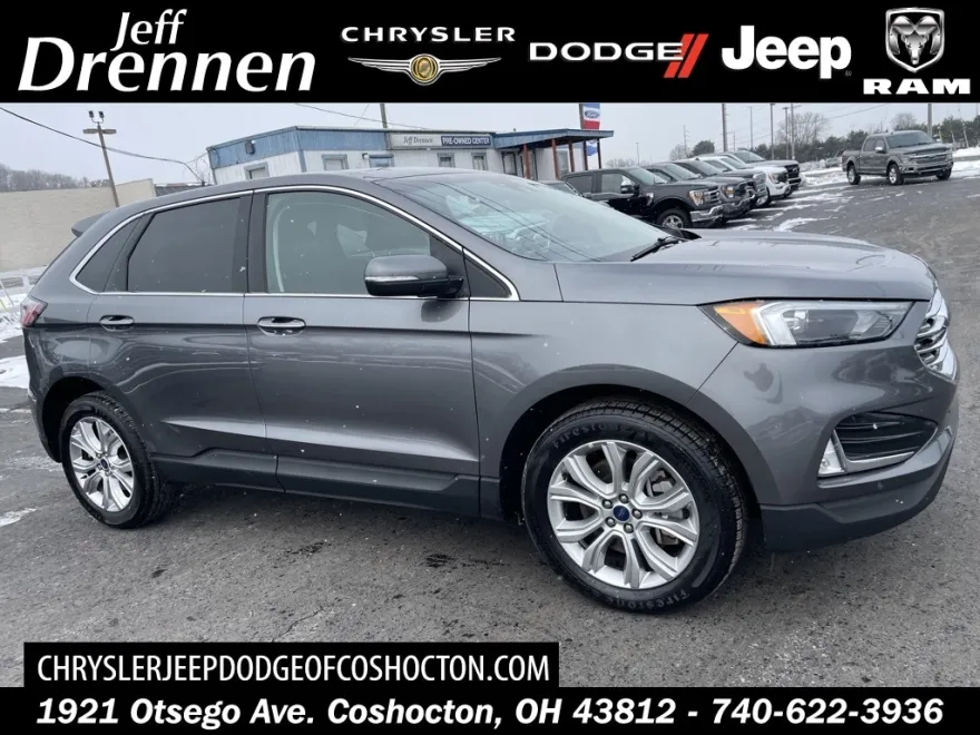 2022 Ford Edge Titanium photo 1