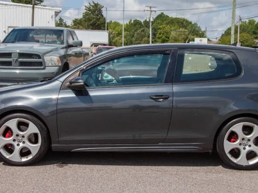 2011 Volkswagen Golf GTI photo 1