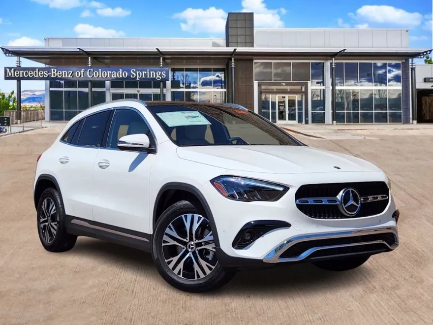2026 Mercedes Benz GLA 250 4MATIC photo 1