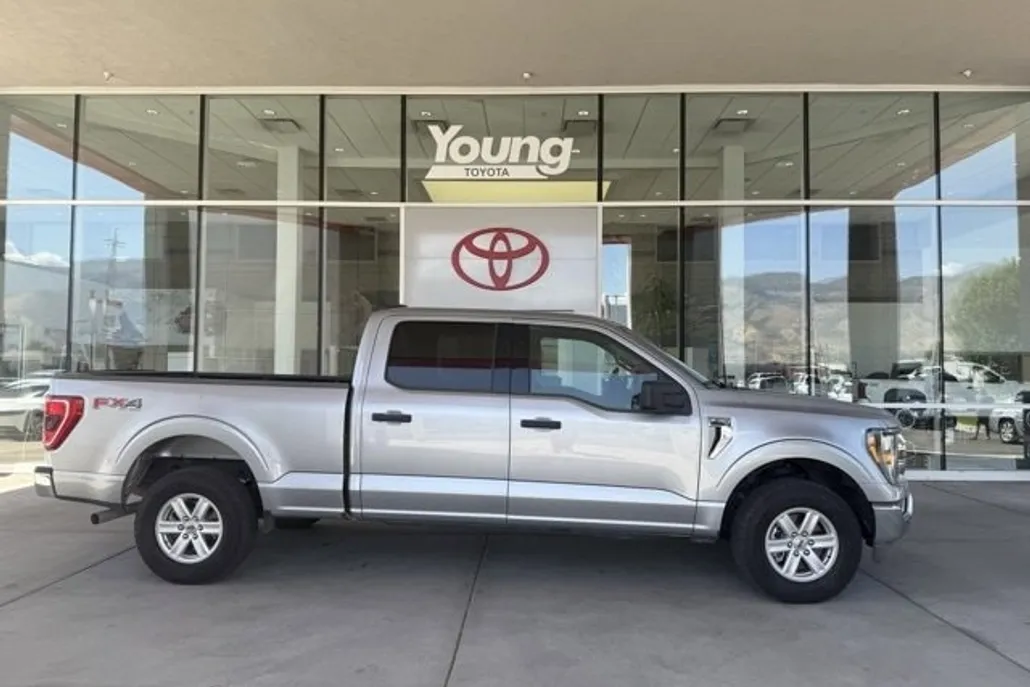 2023 Ford F-150 XLT photo 1