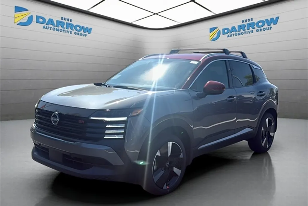 2026 Nissan Kicks SR photo 1