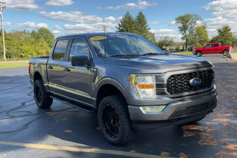2022 Ford F-150 XL photo 1